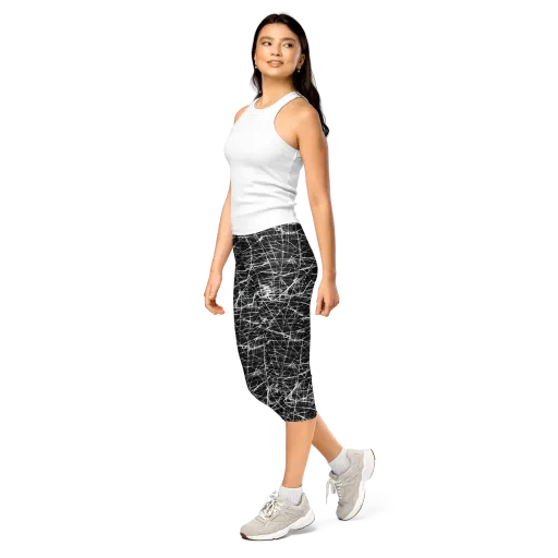 Whitewire Maze on a Capri Leggings