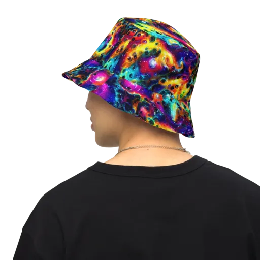 The Chromatic Tide on a Reversible Bucket Hat