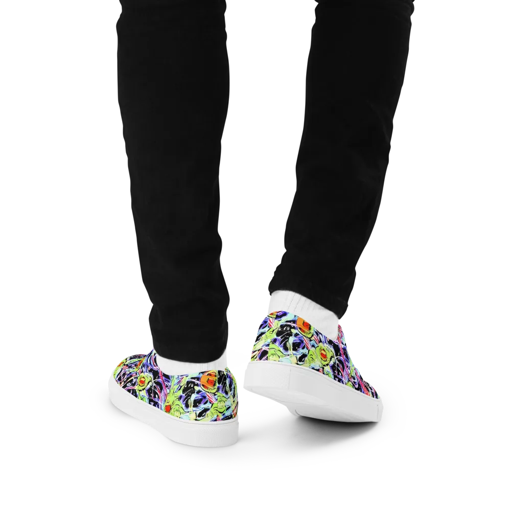 Electric Frog Rush on Men's Lace-Up Canvas Shoes — Back
