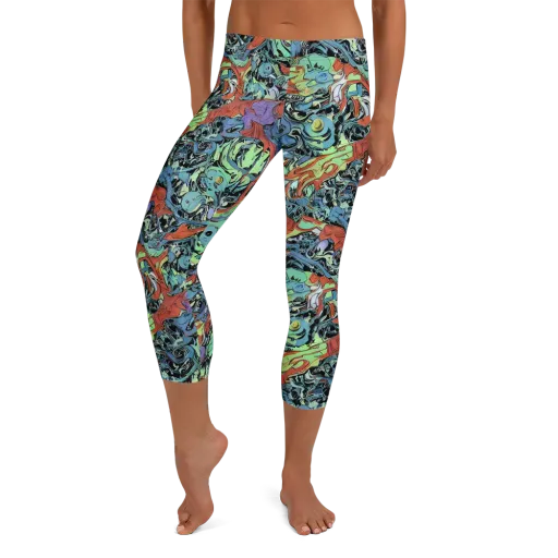 Surreal Shoal on a Capri Leggings