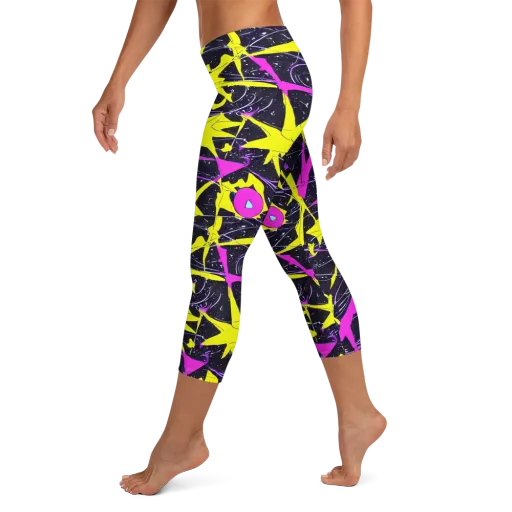 Ultraviolet Fracture on a Capri Leggings
