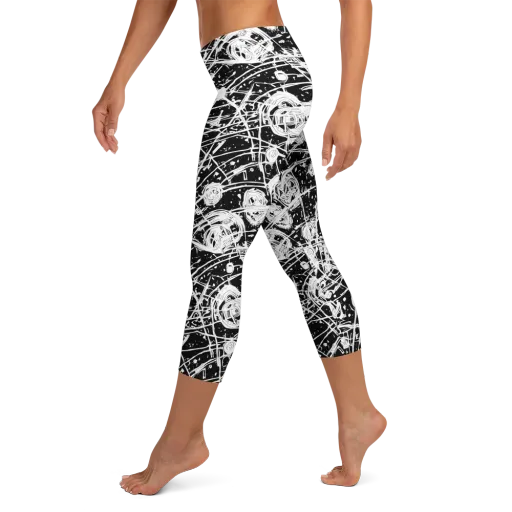 Blackwire Bloom on a Capri Leggings
