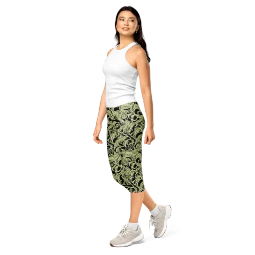 Obsidian Organics on a Capri Leggings