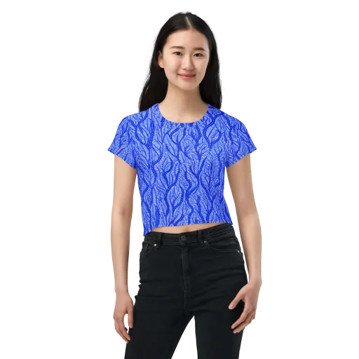 Bluevine Reverie on a Crop Tee