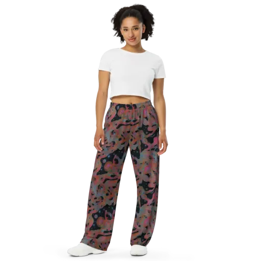 Planetary Drift on a Wide-Leg Pants