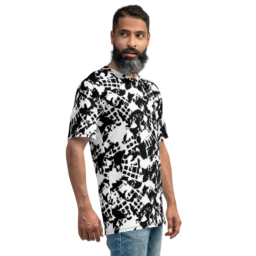 Noir Shatter on Men's Crew Neck T-Shirt — Right