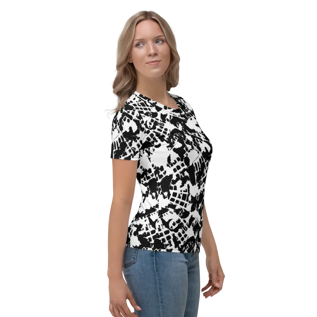 Noir Shatter on Women's Crew Neck T-Shirt — Right