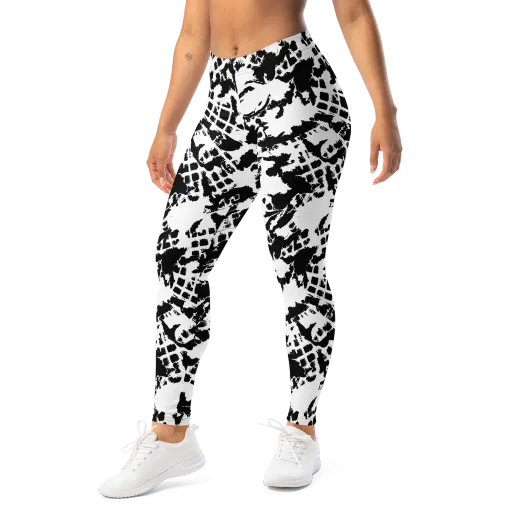 Noir Shatter on a Leggings