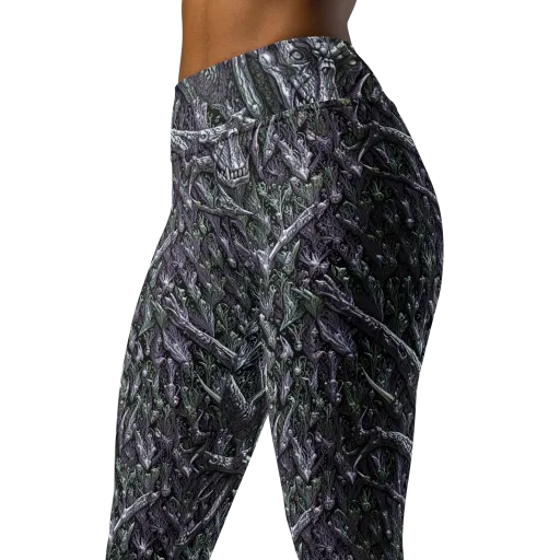 Thornbone Grove on a Yoga Leggings