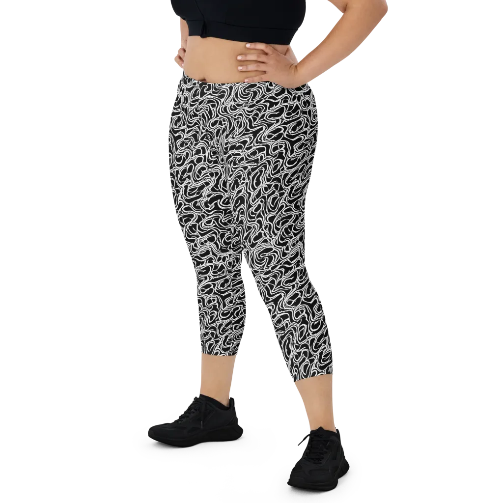 Inkstorm Labyrinth on Capri Leggings — Front
