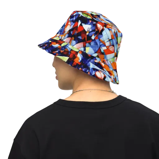 Cubist Current on a Reversible Bucket Hat