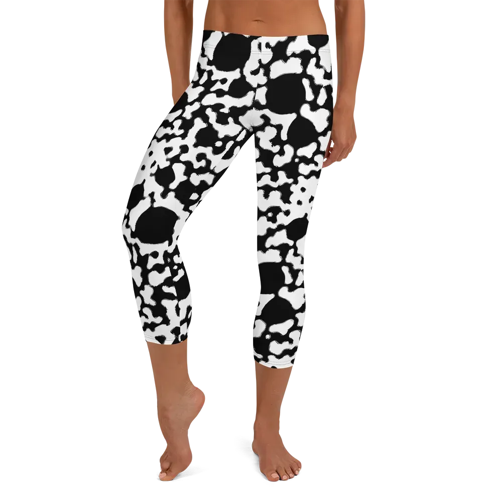 Inkblot Current on Capri Leggings — Front
