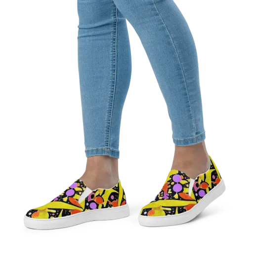Cosmic Mushroom on a Women's Slip-On Canvas Shoes