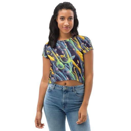 Interstellar Flow on a Crop Tee