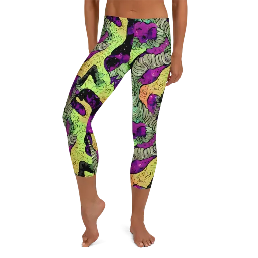 Midnight Tropica on a Capri Leggings