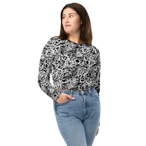 Blackcurrent on a Long Sleeve Crop Top