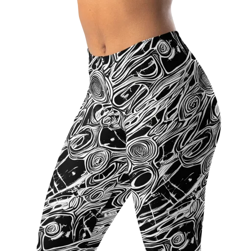 Inkwood Spiral on a Leggings