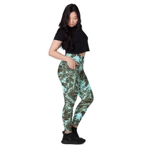 Aqua Vein on a Leggings with Pockets