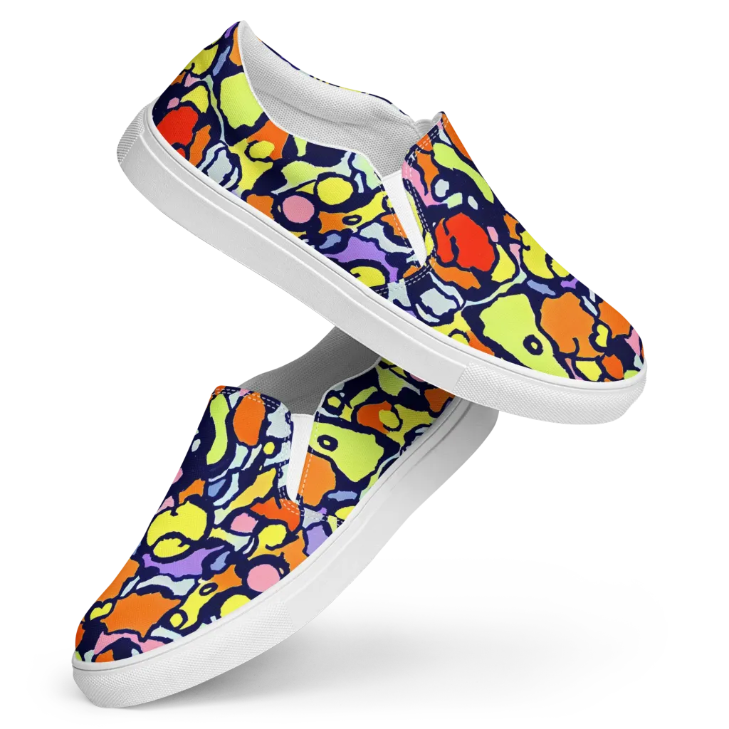 Electric Contour on Women's Slip-On Canvas Shoes — Front