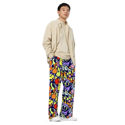 Electric Contour on a Wide-Leg Pants