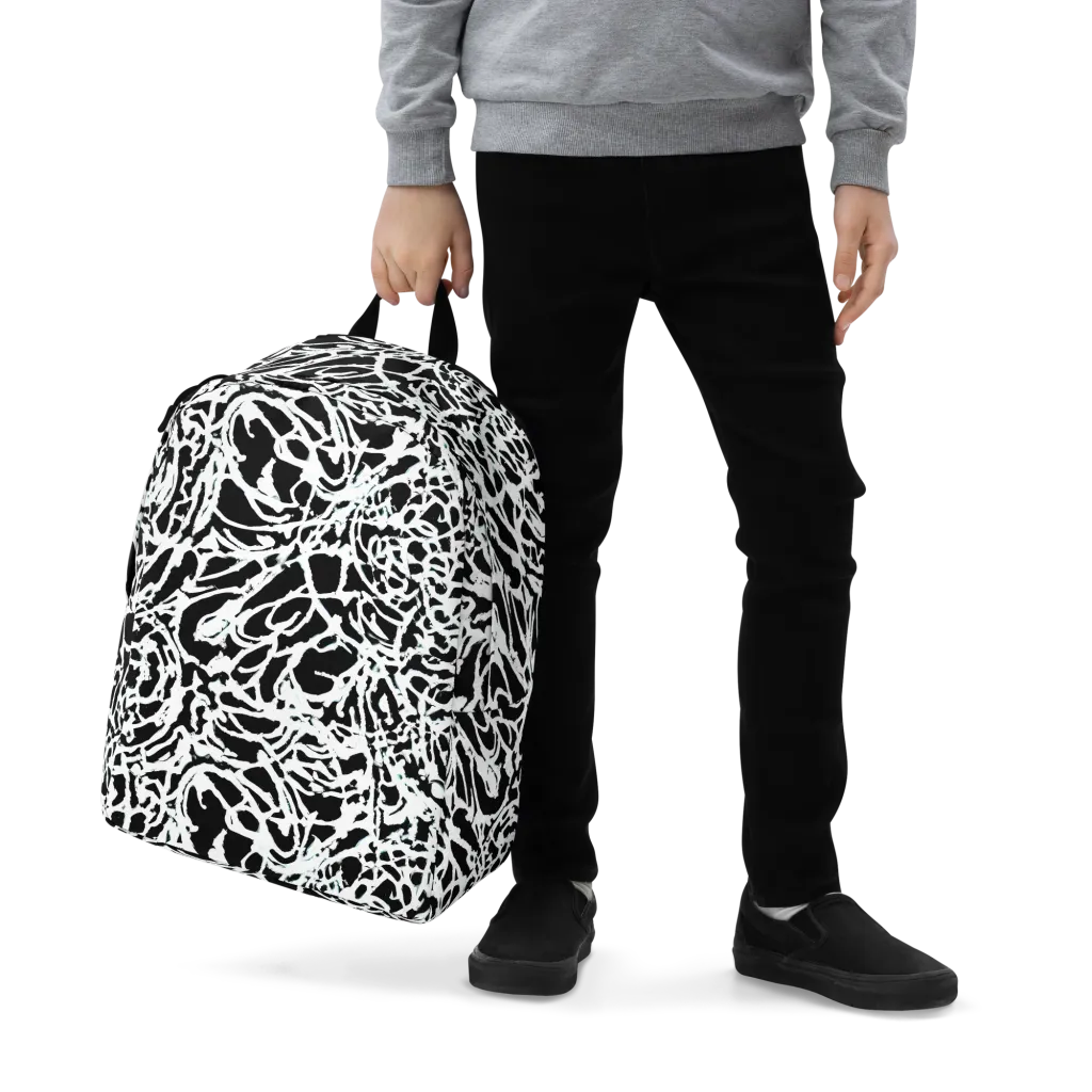 Obsidian Gesture on Minimalist Backpack — Zoomed-in