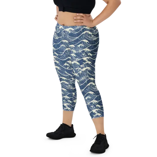 Ukiyo Wave on a Capri Leggings