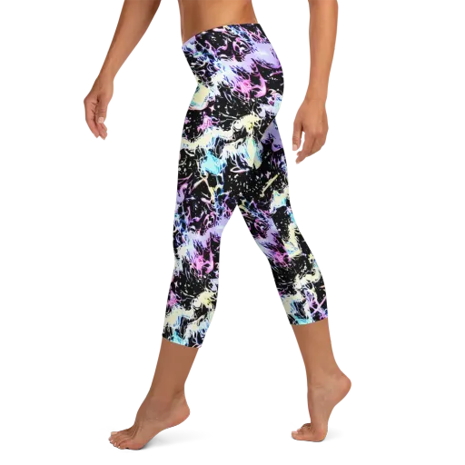 Midnight Botanica on a Capri Leggings