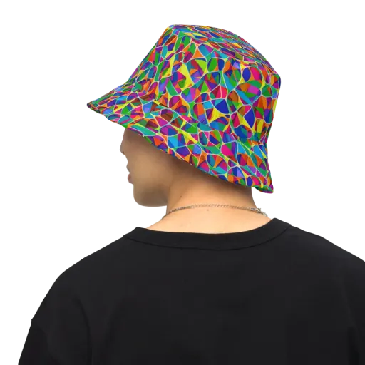 Chromatic Labyrinth on a Reversible Bucket Hat
