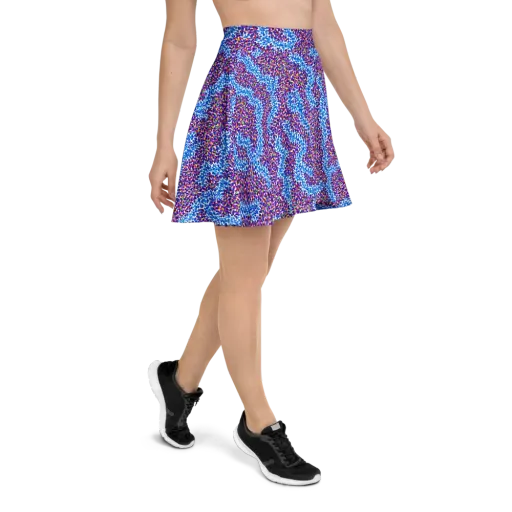Prismatic Current on a Skater Skirt