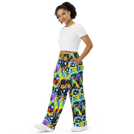 Chromatic Galaxies on a Wide-Leg Pants