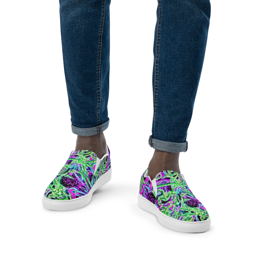 Cosmic Geckos on Men's Slip-On Canvas Shoes — Front