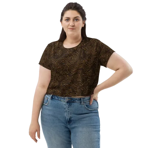 Amber Maze on a Crop Tee