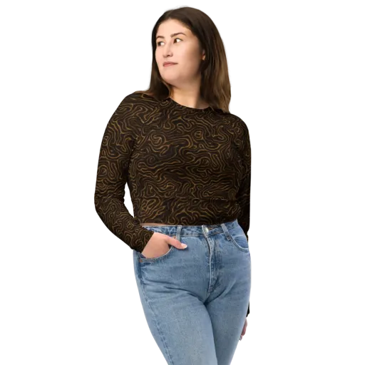Amber Maze on a Long Sleeve Crop Top