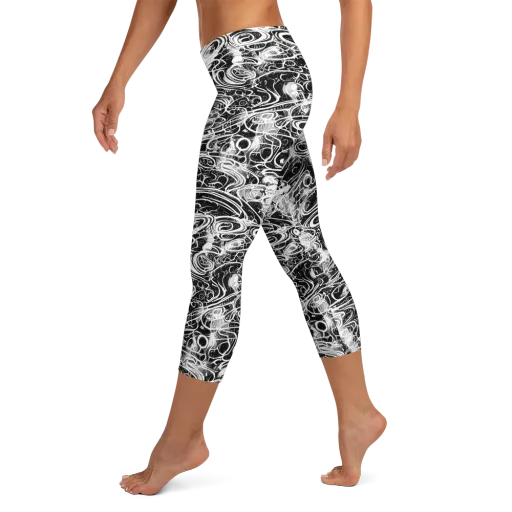 Graphite Whirlpool on a Capri Leggings