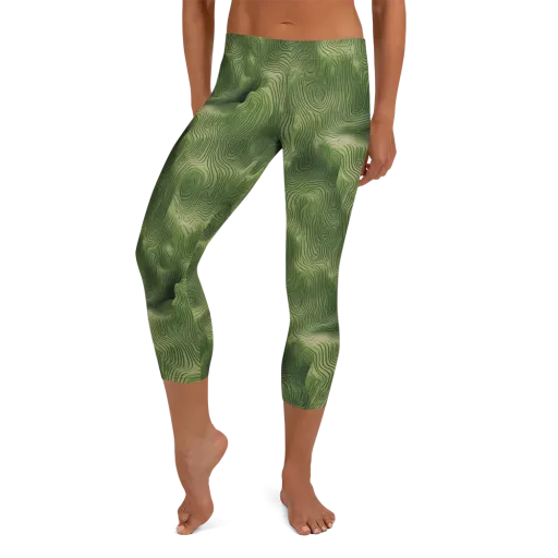 Verdant Contour on a Capri Leggings