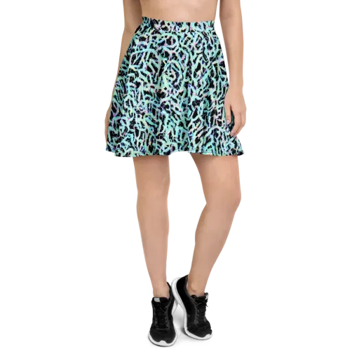 Quantum Weave on a Skater Skirt