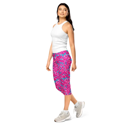 Neon Nervure on a Capri Leggings