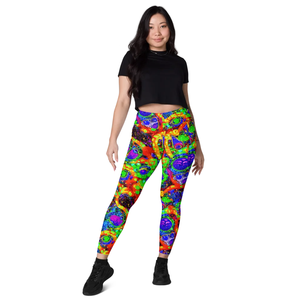 Vivid Labyrinth on Leggings with Pockets — Front