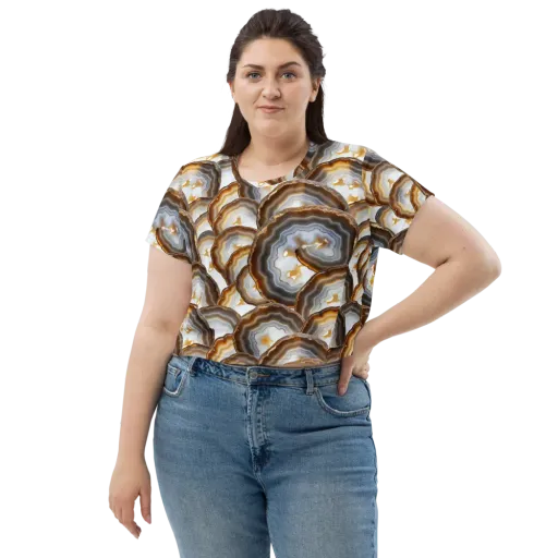 Earthbound Aura on a Crop Tee