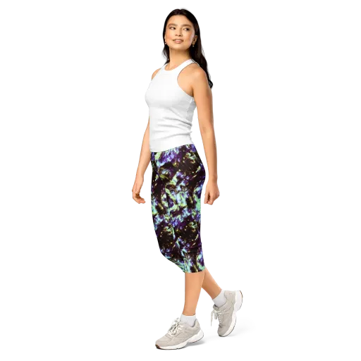 Aurora Molten on a Capri Leggings