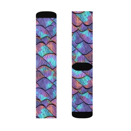 Aurora Scales on a Socks